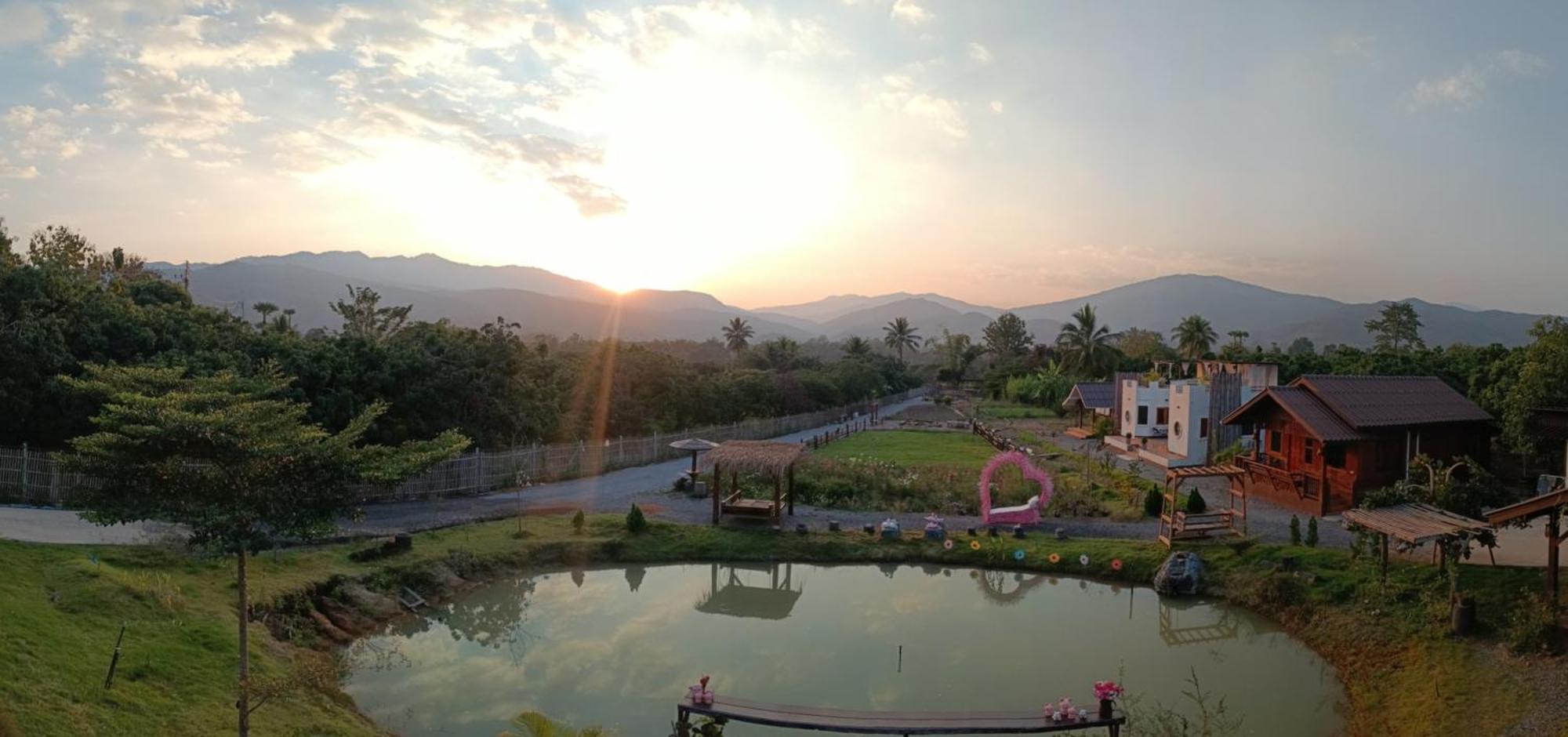 ม่วนใจ๋ปันสุข โฮมสเตย์แอนคาเฟ่ Muanjai Punsuk Homestay And Cafe Чомтонг Екстер'єр фото