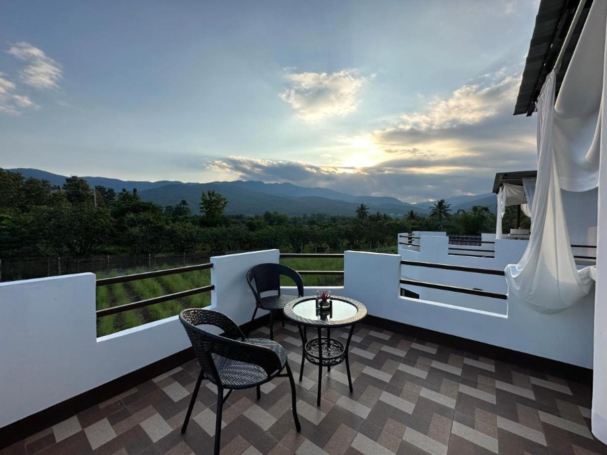 ม่วนใจ๋ปันสุข โฮมสเตย์แอนคาเฟ่ Muanjai Punsuk Homestay And Cafe Чомтонг Екстер'єр фото