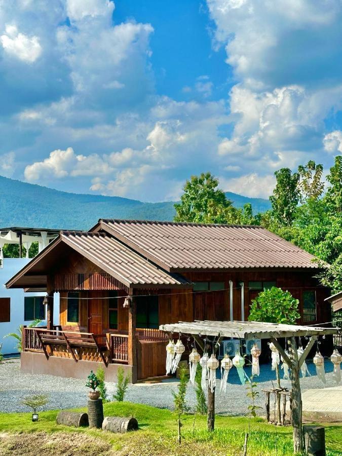 ม่วนใจ๋ปันสุข โฮมสเตย์แอนคาเฟ่ Muanjai Punsuk Homestay And Cafe Чомтонг Екстер'єр фото