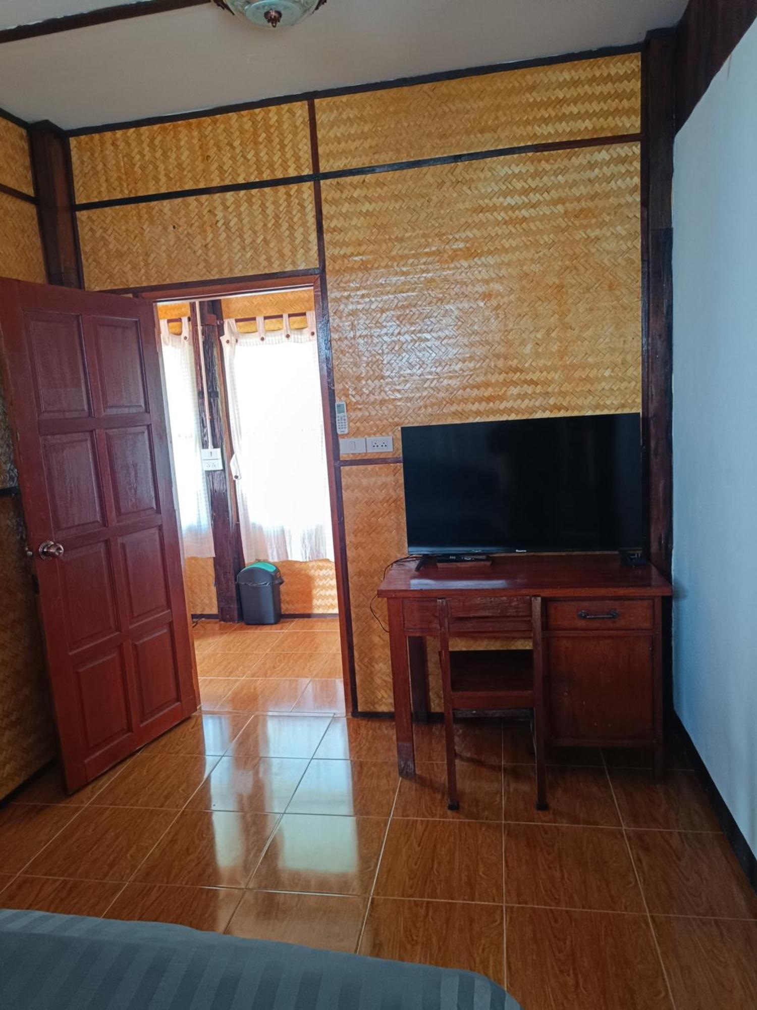 ม่วนใจ๋ปันสุข โฮมสเตย์แอนคาเฟ่ Muanjai Punsuk Homestay And Cafe Чомтонг Екстер'єр фото
