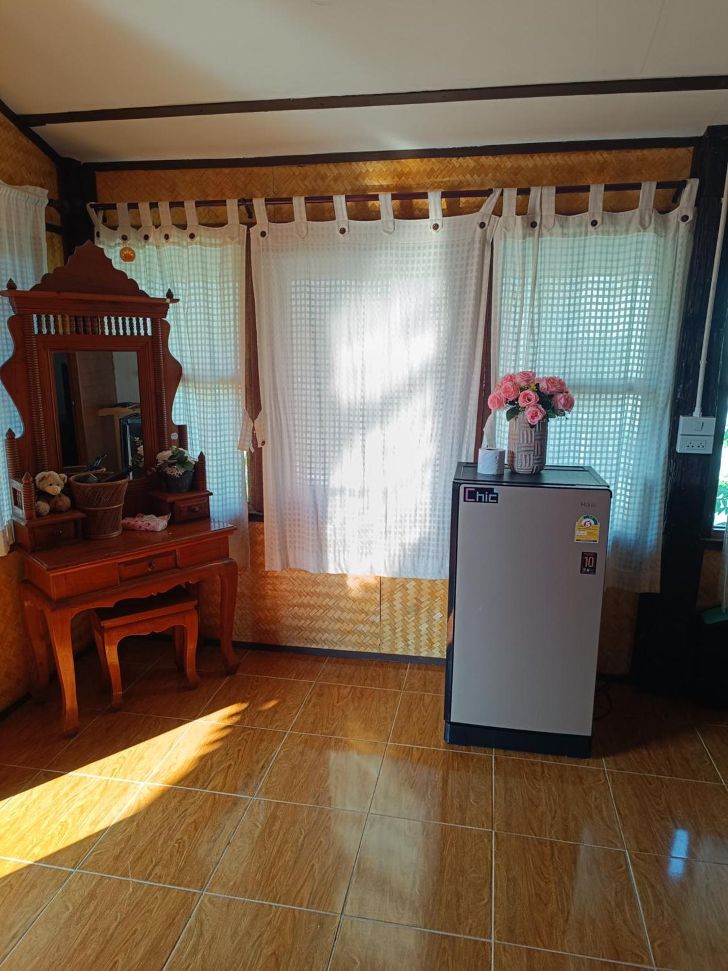ม่วนใจ๋ปันสุข โฮมสเตย์แอนคาเฟ่ Muanjai Punsuk Homestay And Cafe Чомтонг Екстер'єр фото